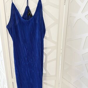 Elegant Blue Pleated Dress